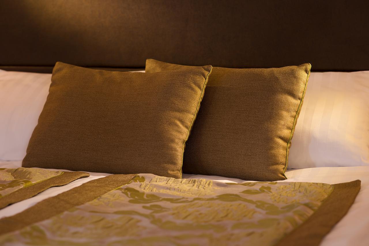 Hotel Honti Wellness Es Konferencia Szalloda วิเชกราด ภายนอก รูปภาพ